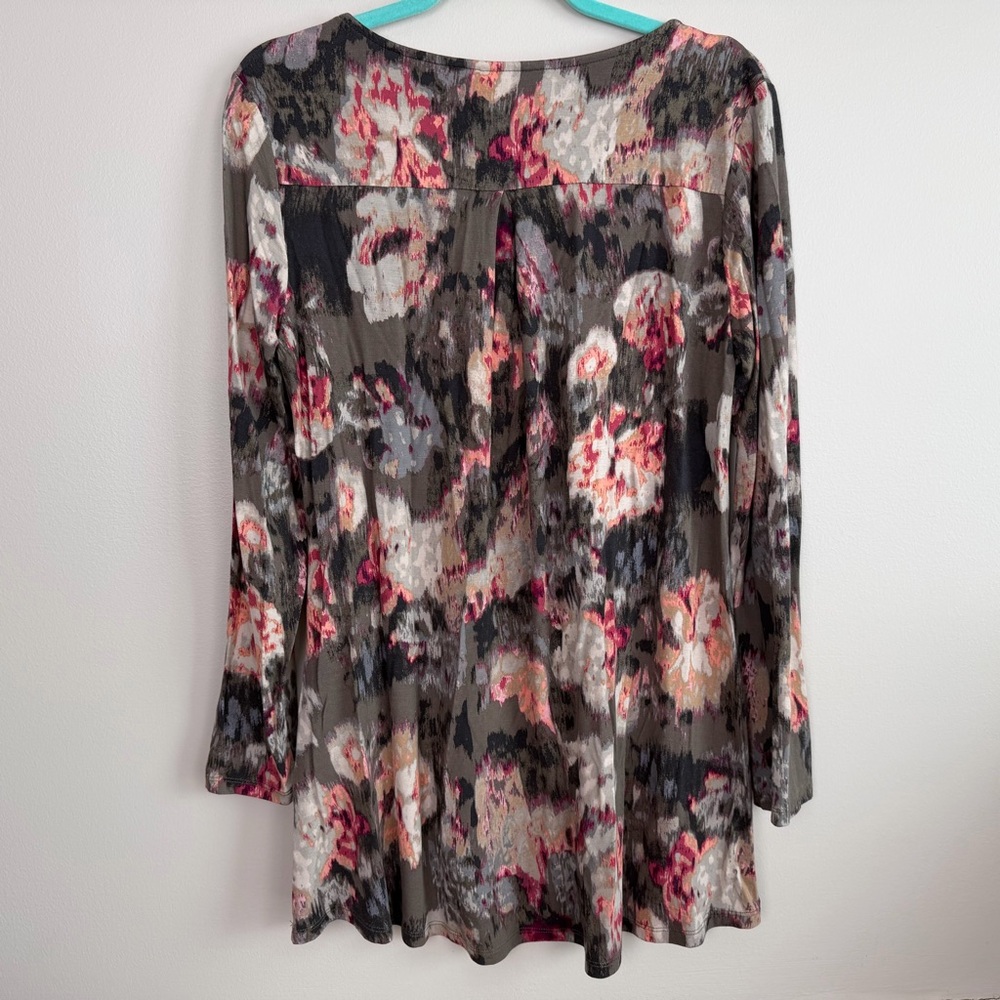 Intro. Multicolor Floral Long Sleeve Top Medium - Picture 2 of 6